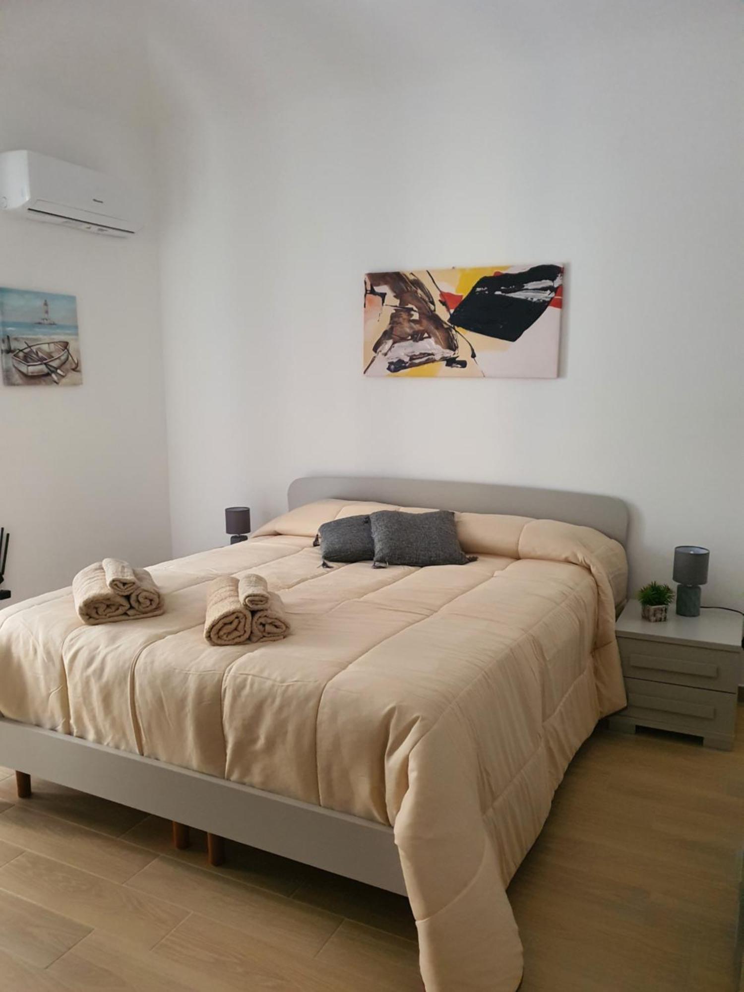 La Casa Di Serafina Santo Stefano di Camastra Eksteriør bilde
